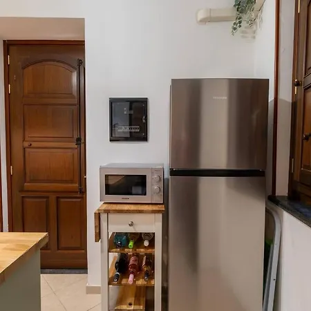 The Cyclops Retreat - Seaview *