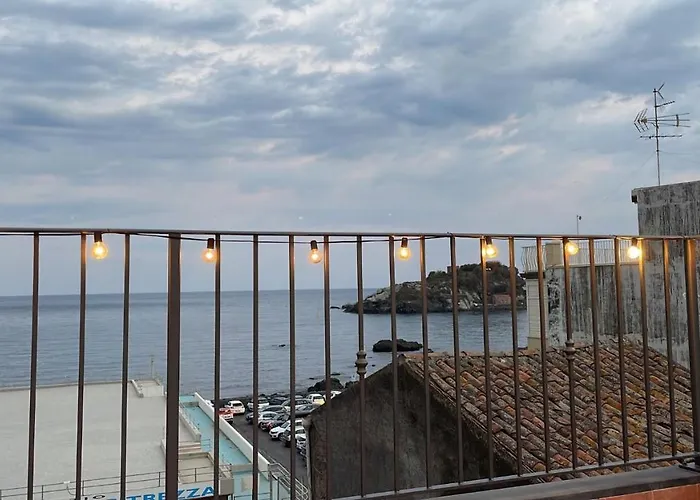 The Cyclops Retreat - Seaview *